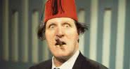 Tommy Cooper - Wikimedia Commons