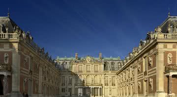 Frente do Palácio de Versalhes - Wikimedia Commons