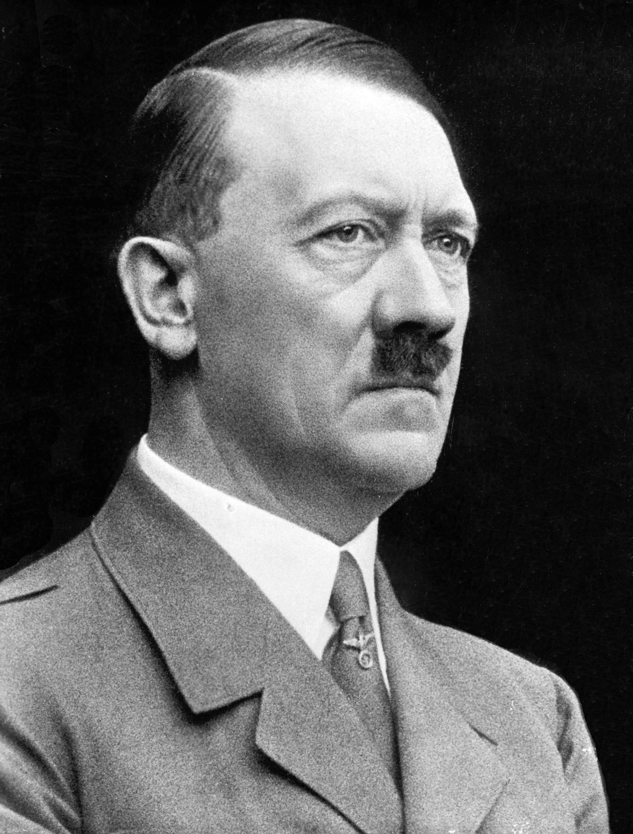 Retrato de Adolf Hitler - Crédito: Bundesarchiv, Bild 183-S33882 / CC BY-SA 3.0 DE / Wikimedia Commons