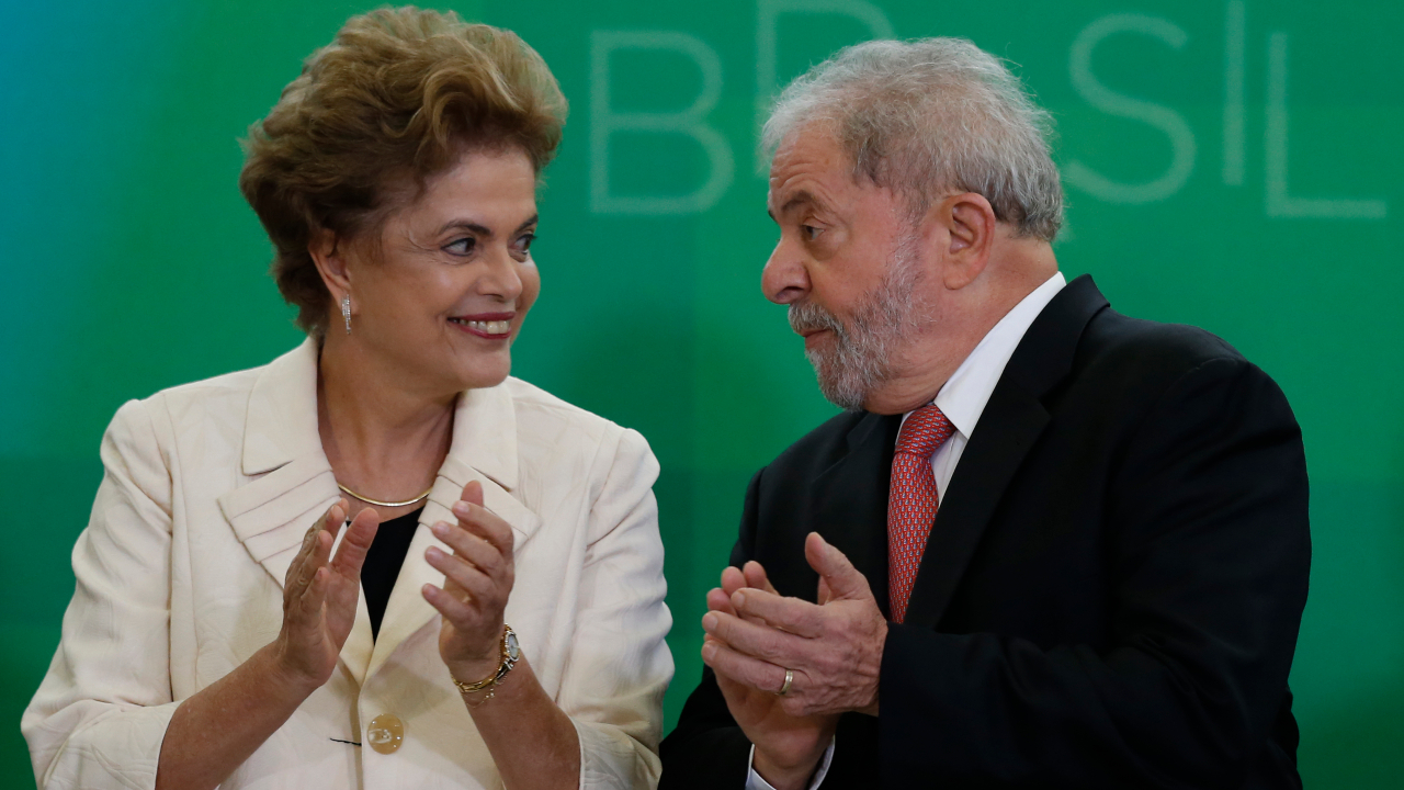 Dilma Rousseff, ex-presidente do Brasil, e Luiz Inácio Lula da Silva, ex-presidente recentemente eleito
