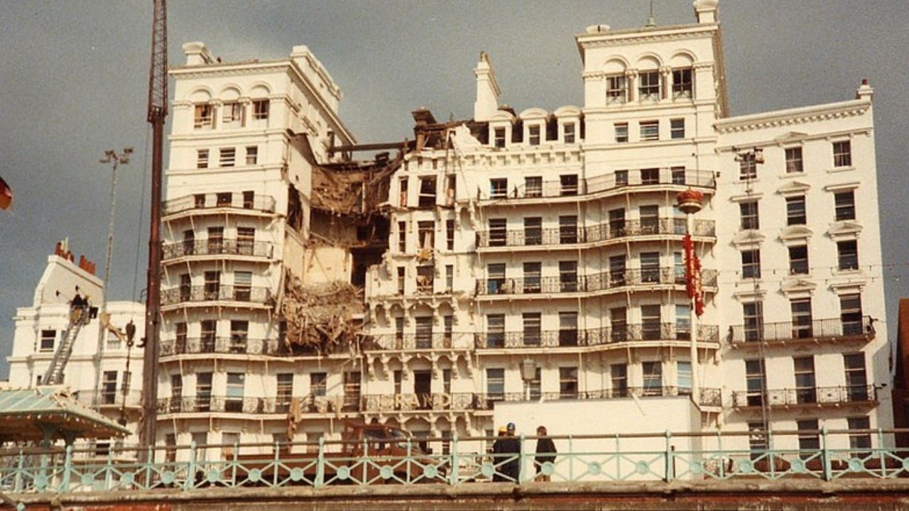 A frieza da Dama de Ferro: quando Margaret Thatcher escapou ilesa de um  atentado