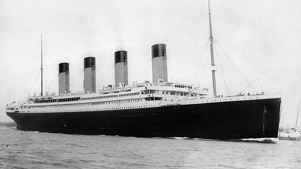 Fotografia antiga do RMS Titanic