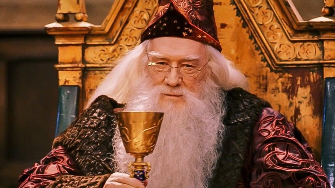 Richard Harris como o professor Dumbledore em 'Harry Potter e a Pedra Filosofal' (2001)
