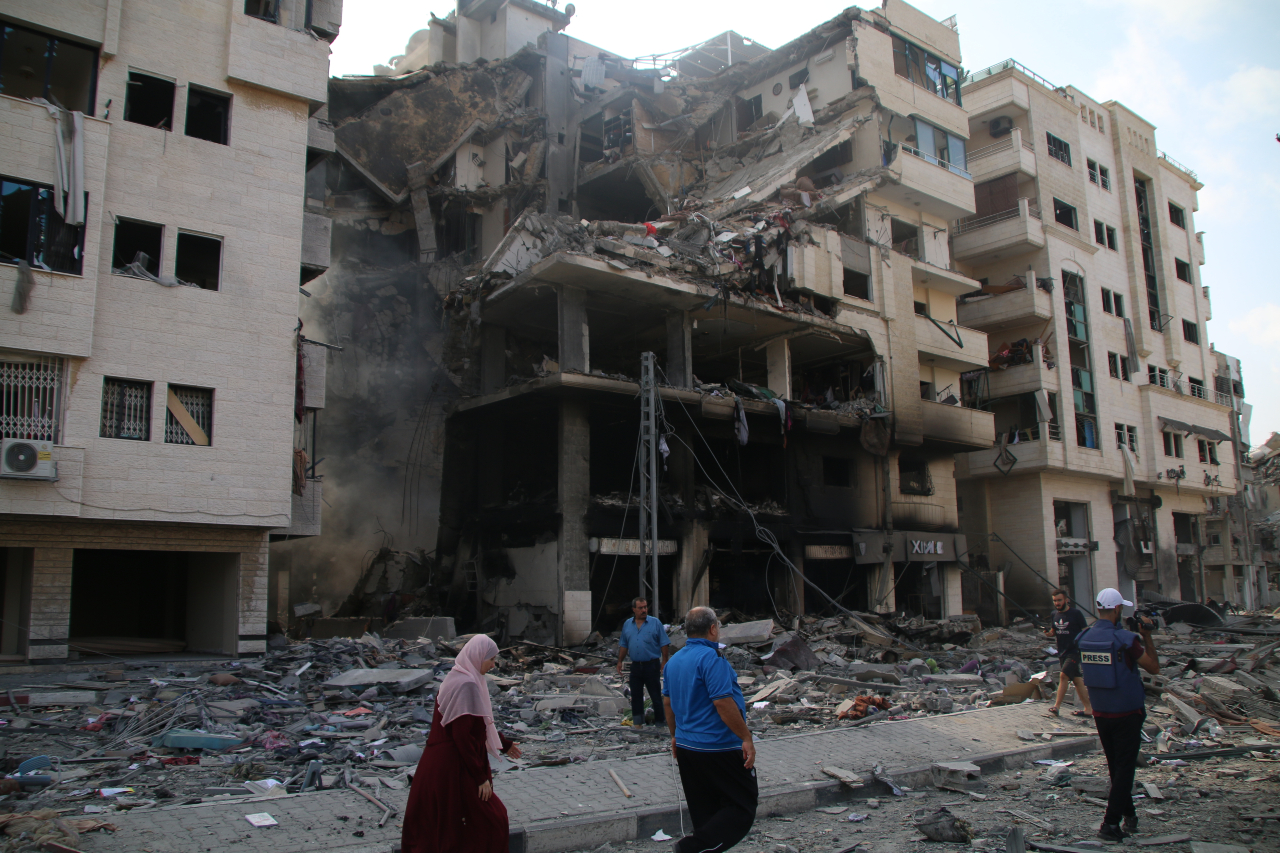 Destroços na cidade de Gaza após bombardeios
