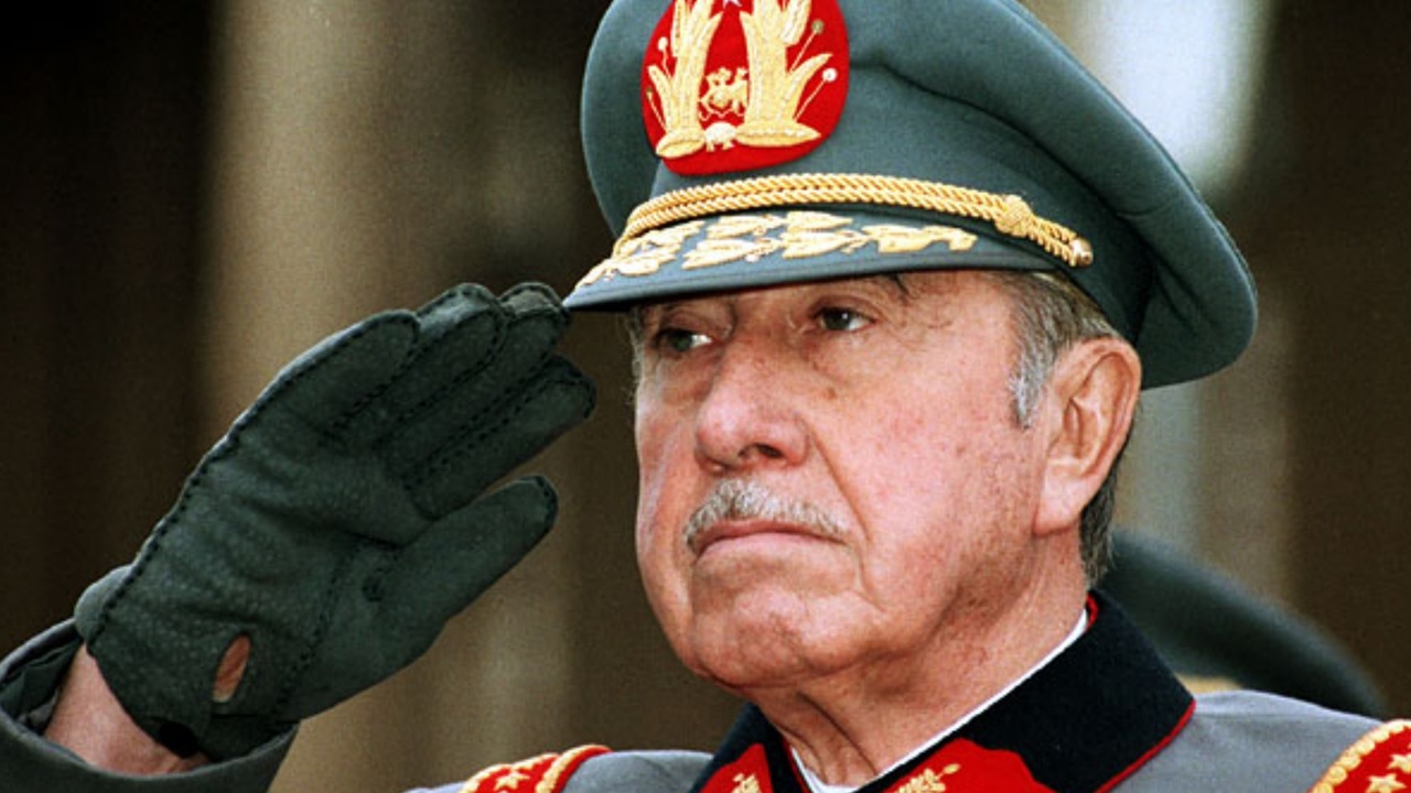 Há 21 anos, o sanguinário ditador Augusto Pinochet era preso
