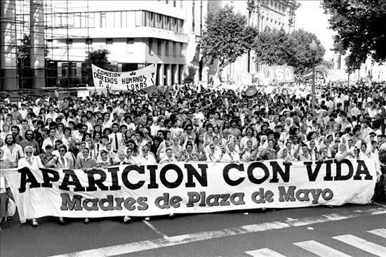 As Mães e Avós da Praça de Maio: a trajetória das vítimas da Ditadura  Militar na Argentina
