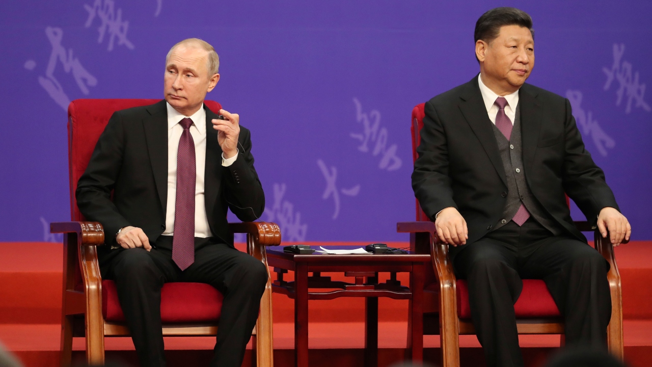 Vladimir Putin e Xi Jinping, presidentes da Rússia e da China, respectivamente