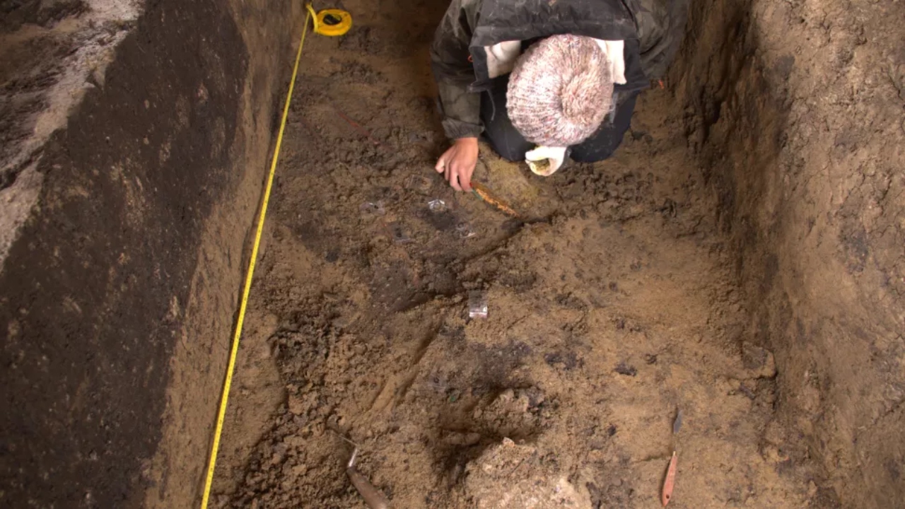 Escavação de tumba de guerreiro na Romênia