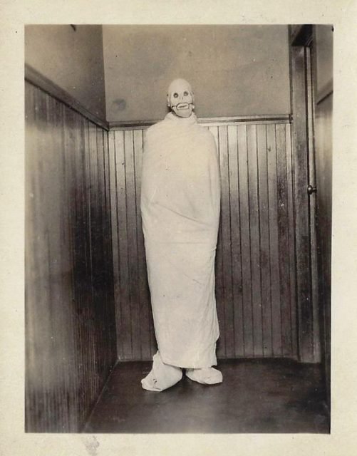 Macabras fotos antigas de Halloween dos anos de 1930 - Nerdizmo